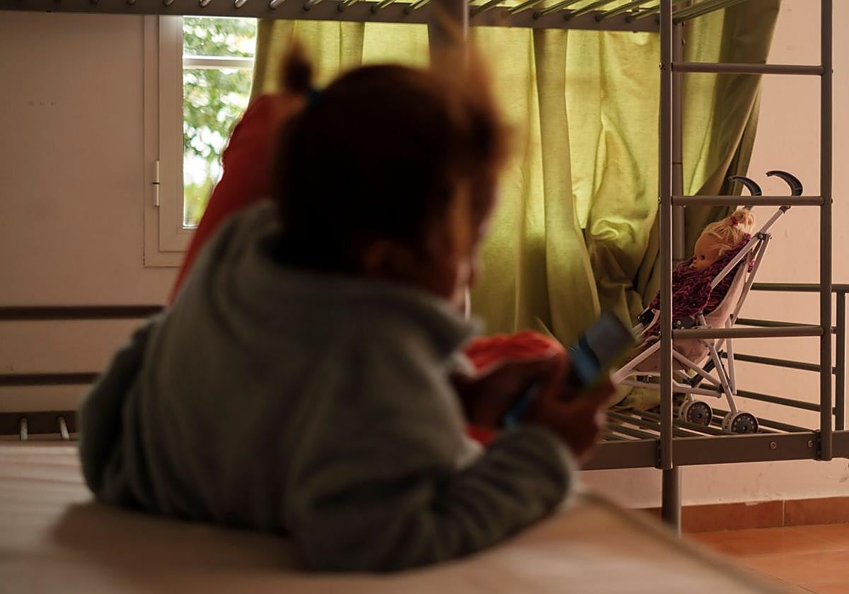 Investigan por qué menores tuteladas pasaron dos noches en un piso con hombres adultos durante el carnaval de Santa Cruz