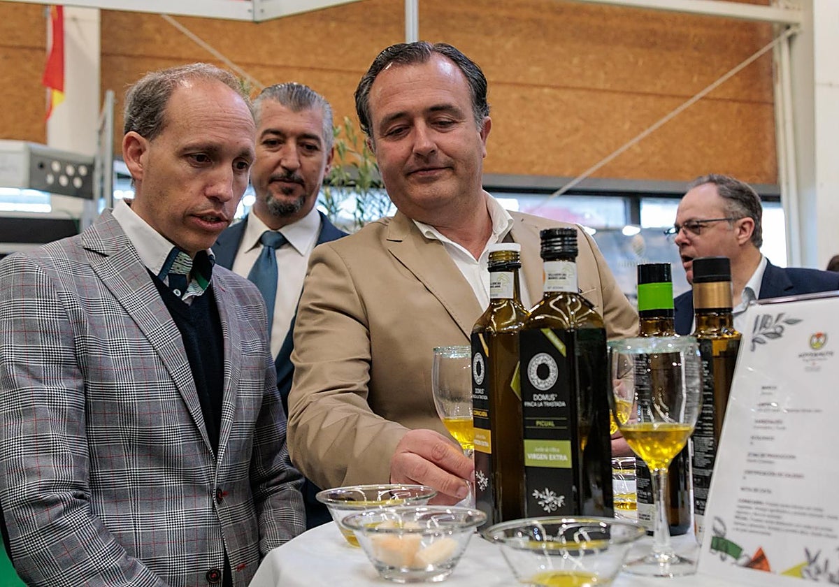 Vox llevará a las Cortes de CLM una iniciativa para defender el olivar y los frutos secos