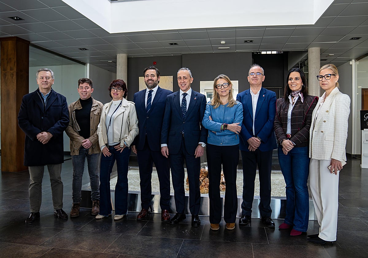 Núñez pide a Page apoyar la bajada de impuestos propuesta por el PP en el Congreso