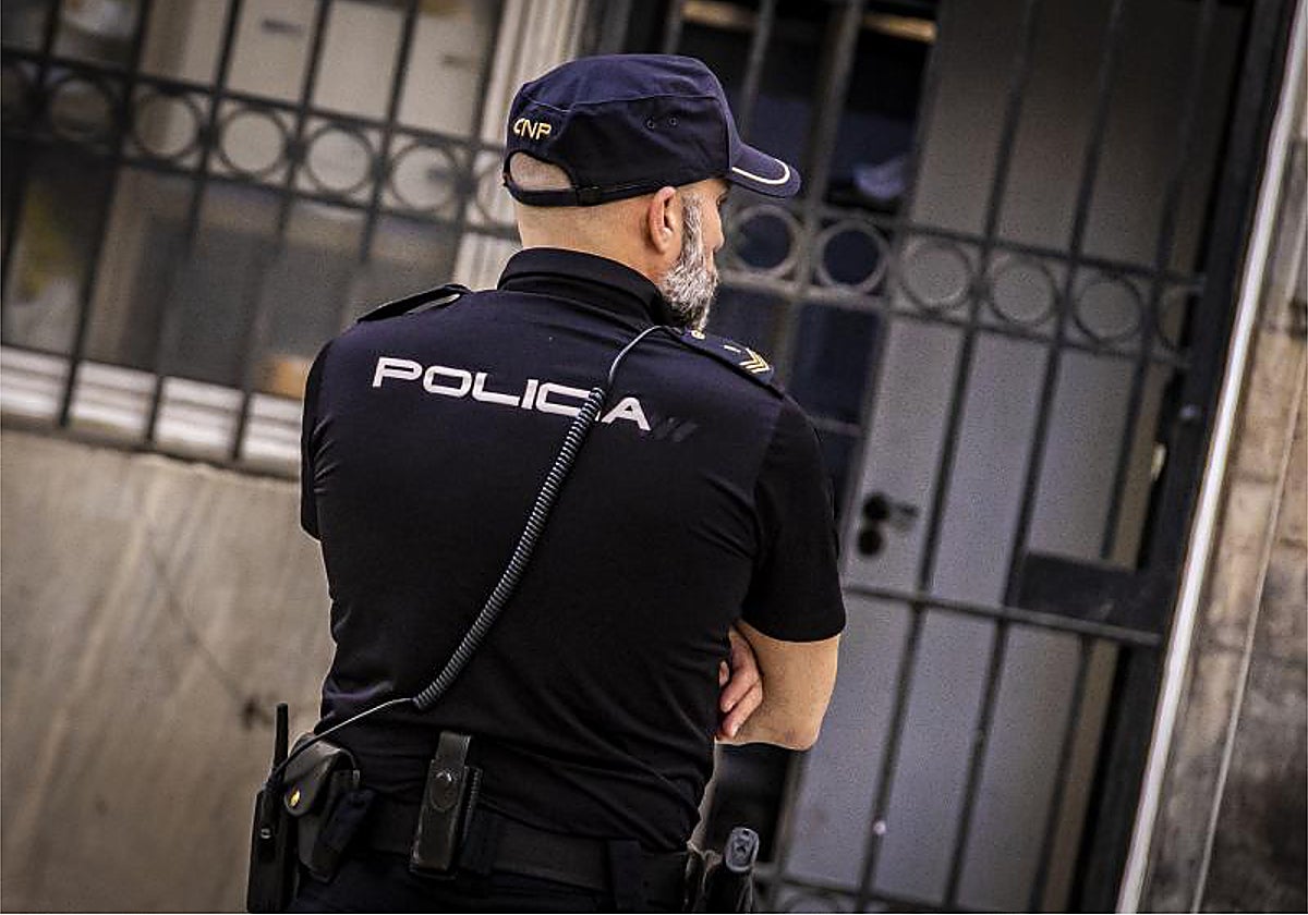 Condena ejemplar a un ladrón por reincidente: 11 años de prisión por siete robos en viviendas en Alicante