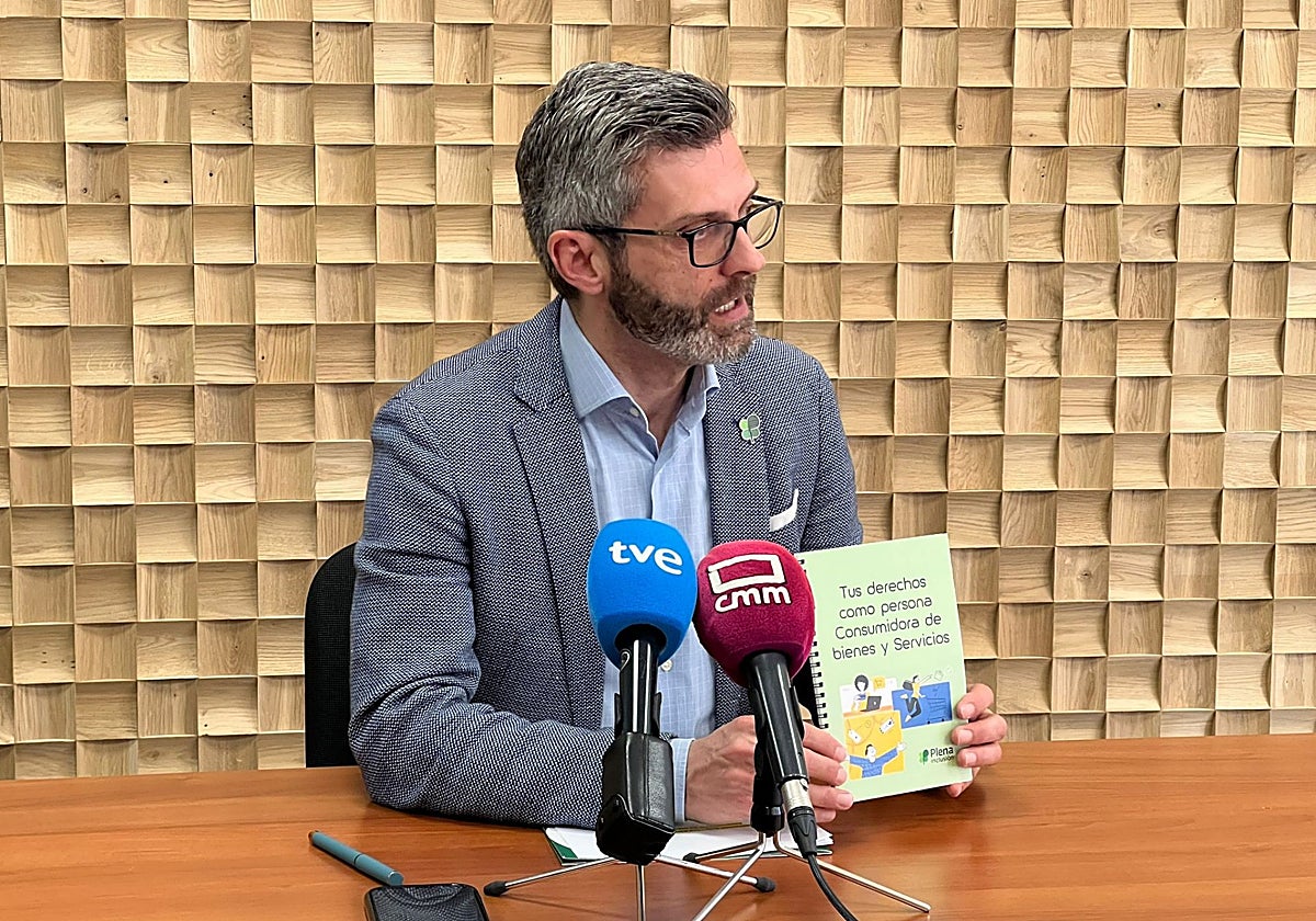 Plena Inclusión edita una guía para facilitar el consumo a personas con discapacidad intelectual