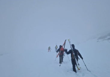 Rescate en Gredos de tres esquiadores este sábado.