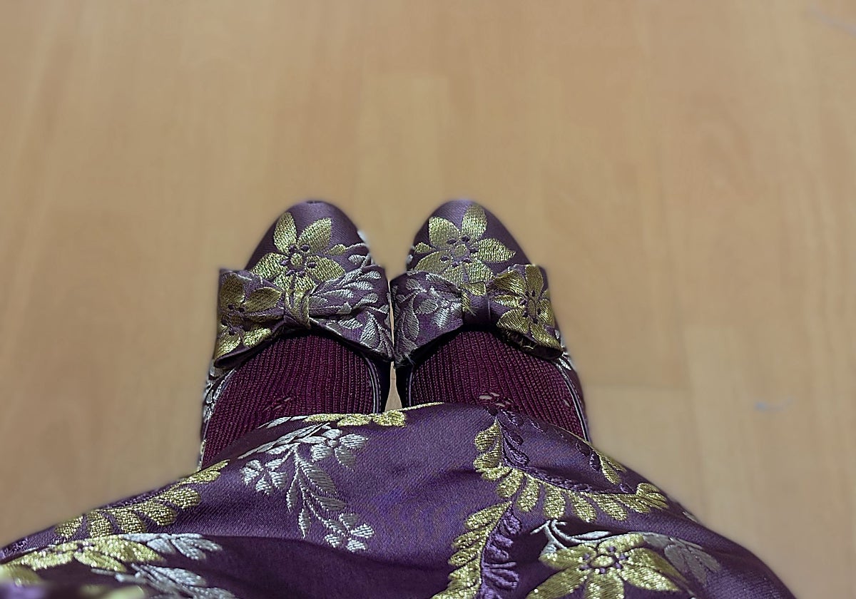 Los podólogos revelan por qué es mejor comprar los zapatos de fallera a última hora de la tarde