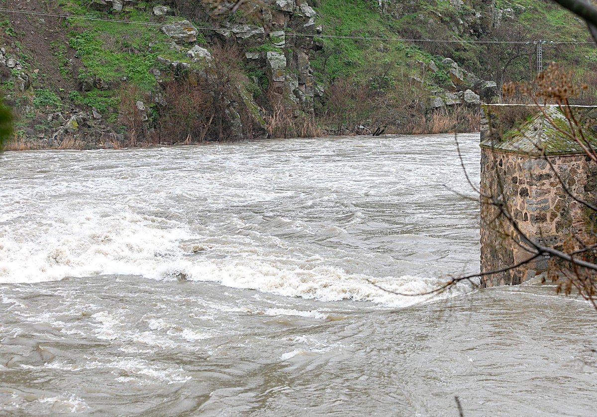 Rubén Lozano (PP) tacha de «desproporcionado» el nuevo trasvase y critica la «hipocresía» del PSOE