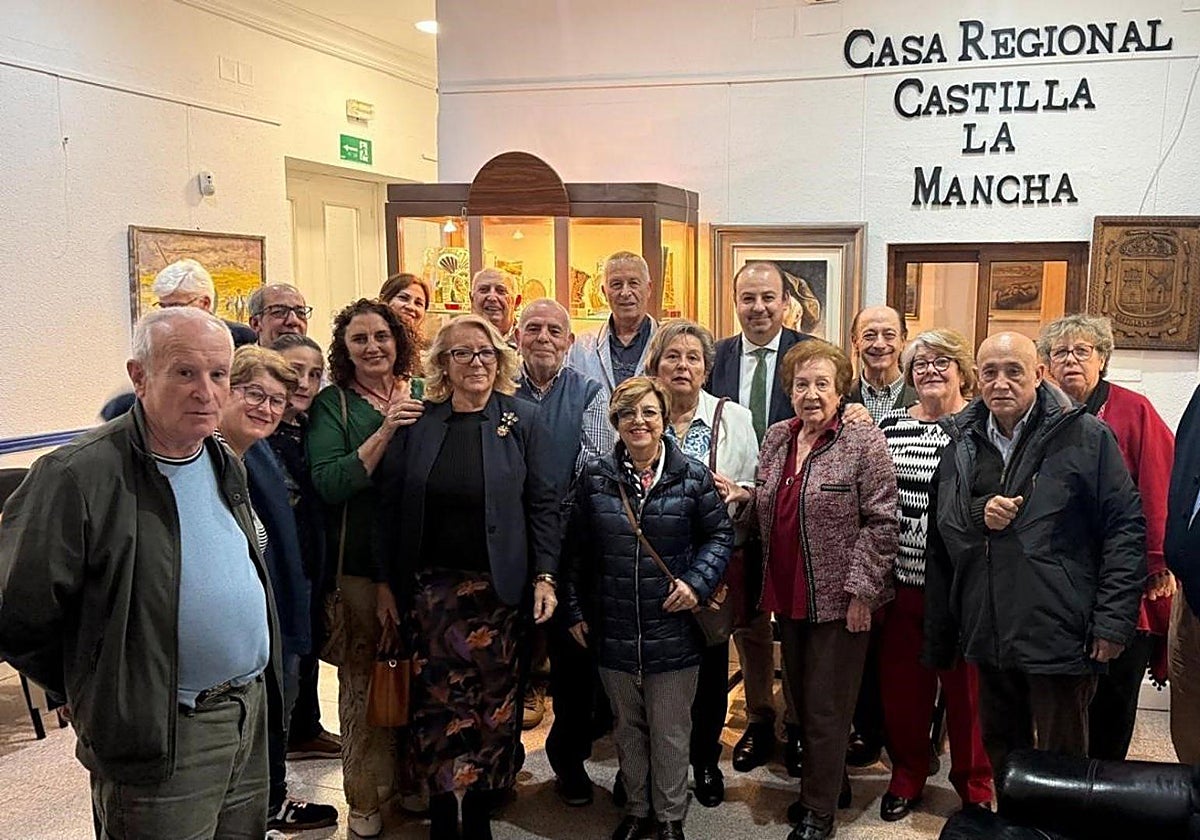 La Junta se reúne con las 12 casas de Castilla-La Mancha de Madrid para reforzar la colaboración