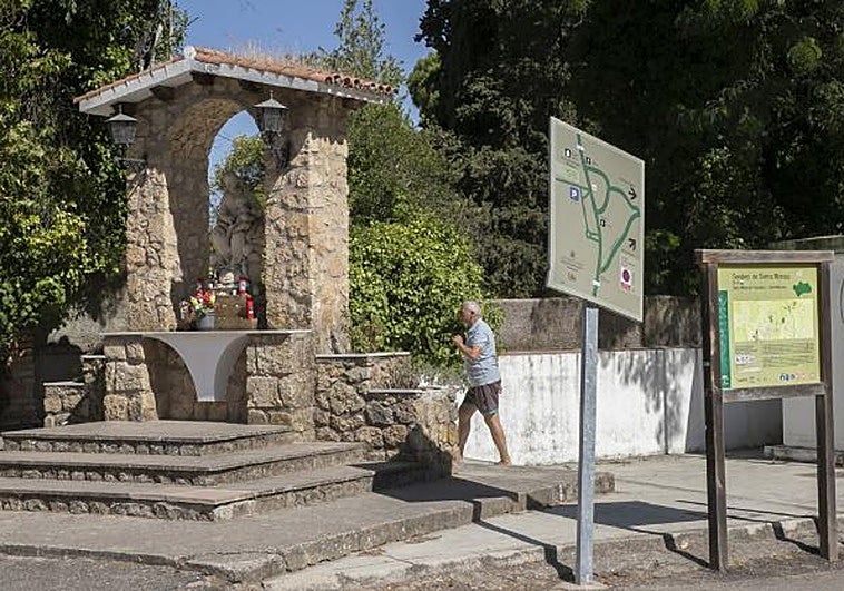Entrada a Santa María de Trasierra en Córdoba