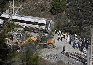 Una bajada de tensión desata las sospechas de que la vía de Adamuz se rompió un día antes del accidente