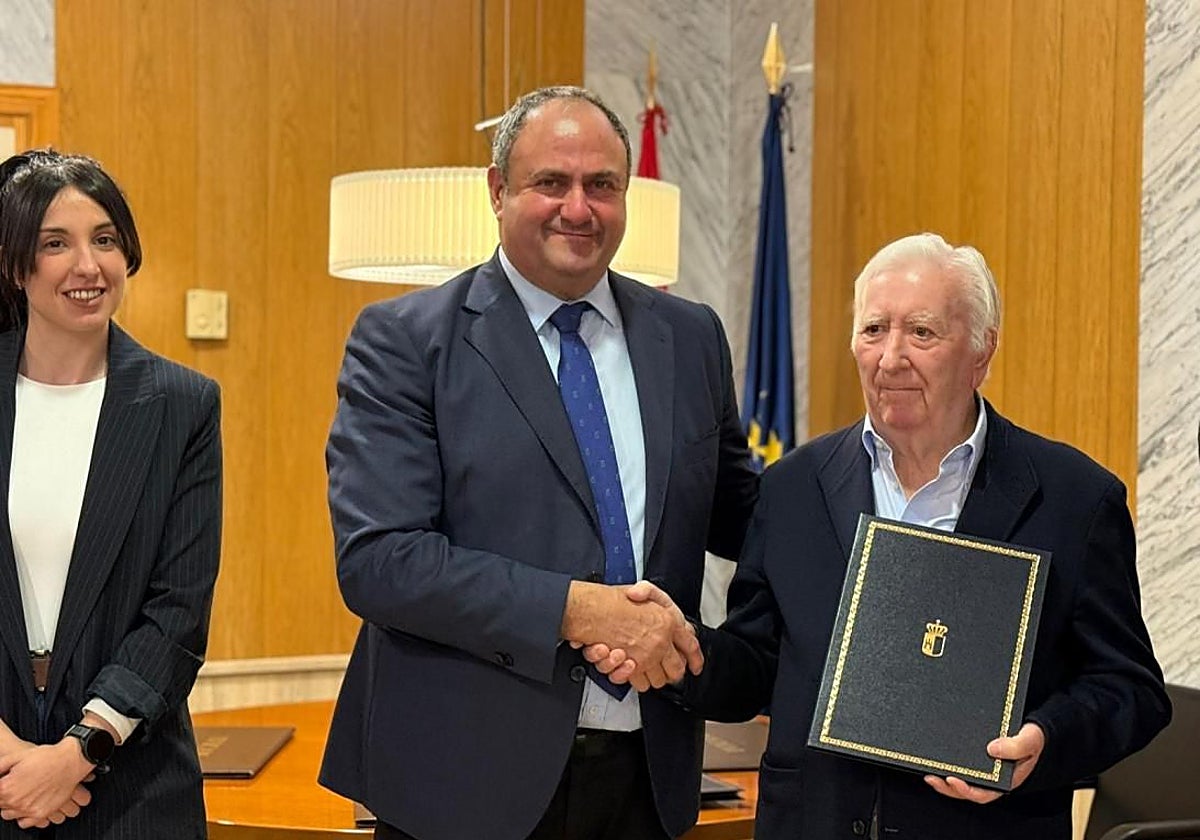 La Junta y Agrama renuevan su colaboración para seguir mejorando el ovino manchego