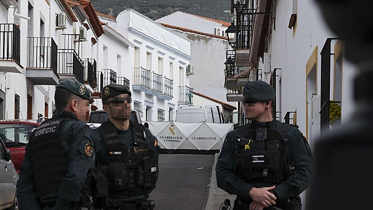  «Son niños con el chaleco»