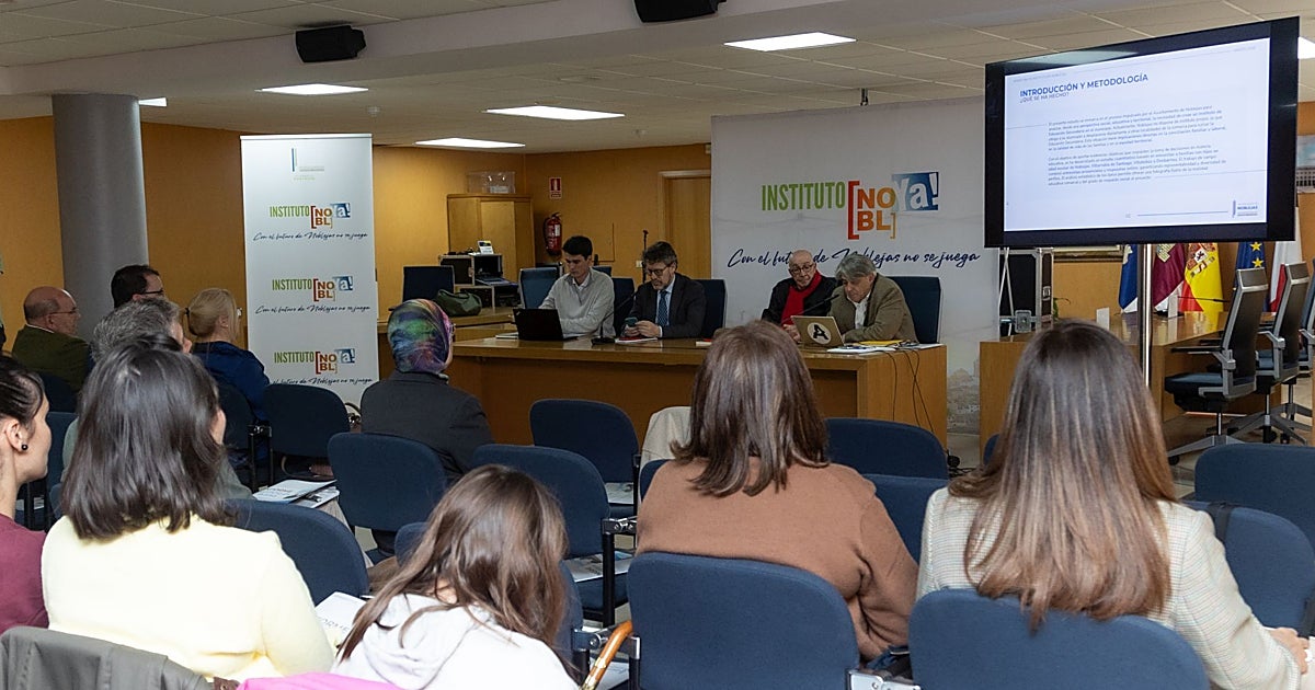 Noblejas supera las 5.000 firmas de apoyo para reclamar a la Junta la construcción del instituto