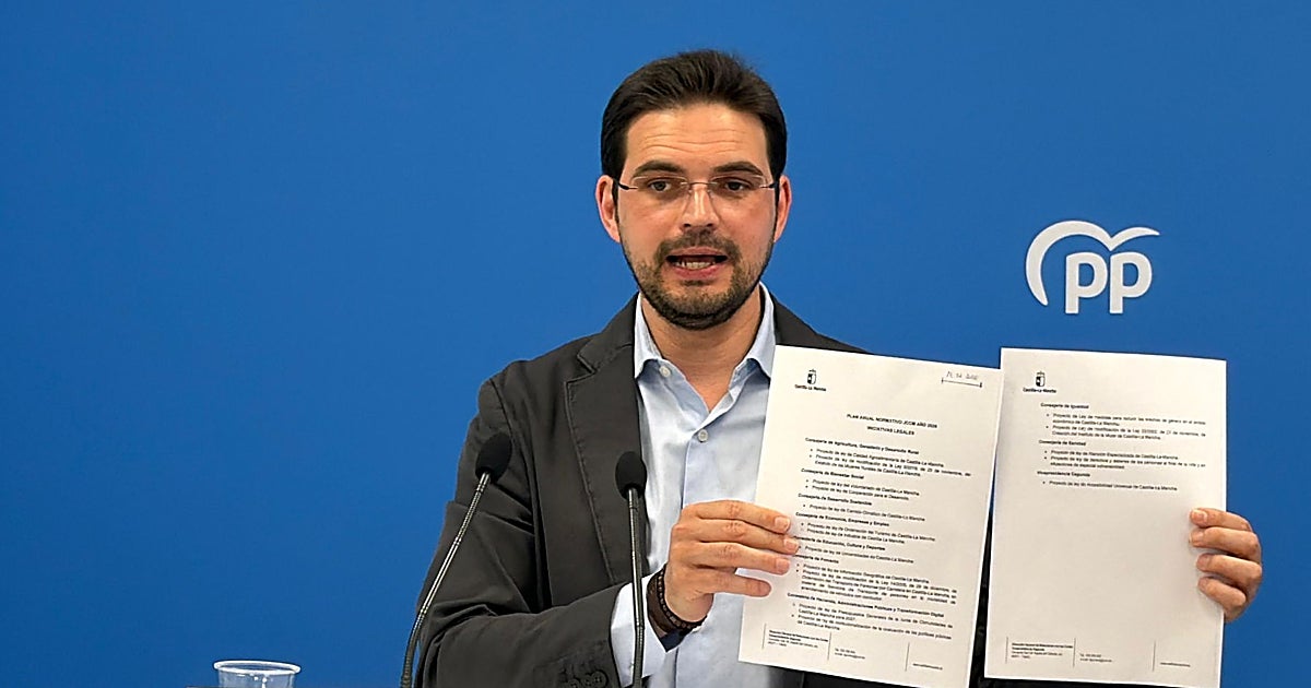 El PP acusa a Page de «improvisar» con la carrera profesional sanitaria