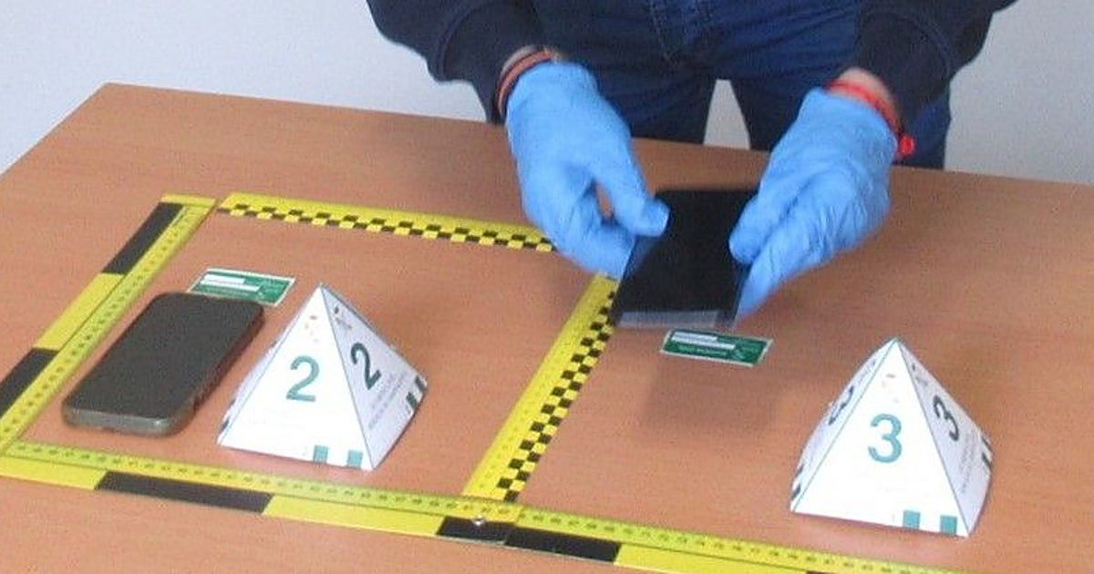 Cae una banda que robaba el móvil a sus citas para desvalijarles las cuentas bancarias