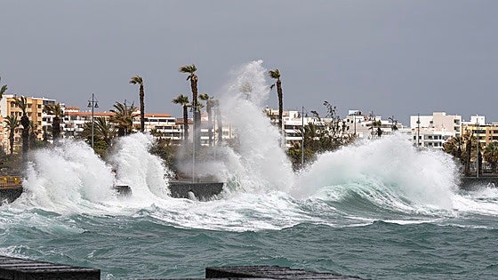 La borrasca 'Therese' eleva la alerta a nivel naranja en Canarias