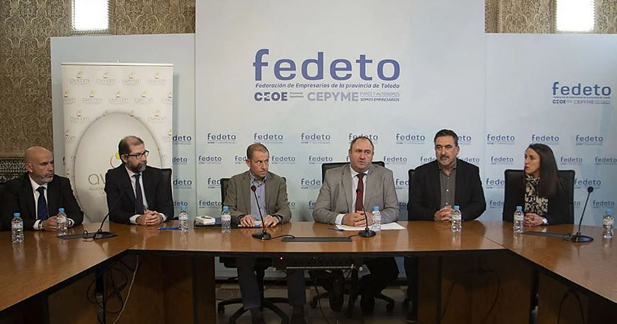 Junta y avicultores trabajan en un protocolo de prevención contra la gripe aviar