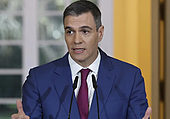 Pedro Sánchez explica las medidas anticrisis, en directo: rebaja del precio de la gasolina, diesel, luz, gas y últimas noticias hoy