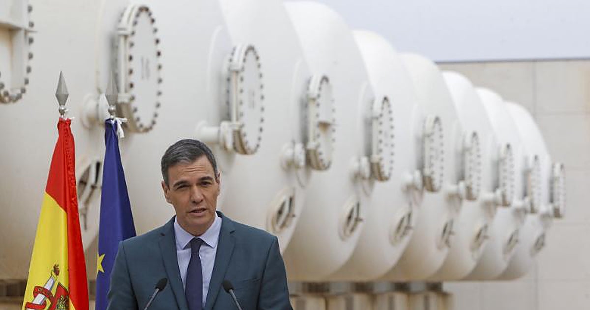 Los regantes del trasvase llaman «iluminado» a Page al querer agua desalada 20 veces más cara para su campo