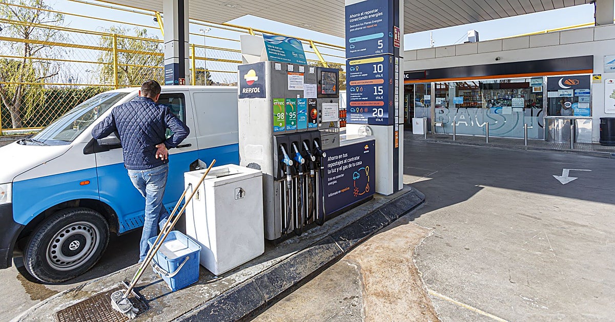 Desconfianza en los sectores económicos ante la rebaja de la energía y los combustibles