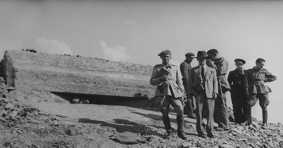 El inglés que veía en el Ebro una «extraordinaria fusión entre una batalla del s. XX y una medieval»