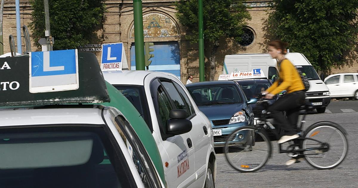 El triángulo negro de la DGT en Andalucía: las provincias donde es casi un milagro aprobar a la primera