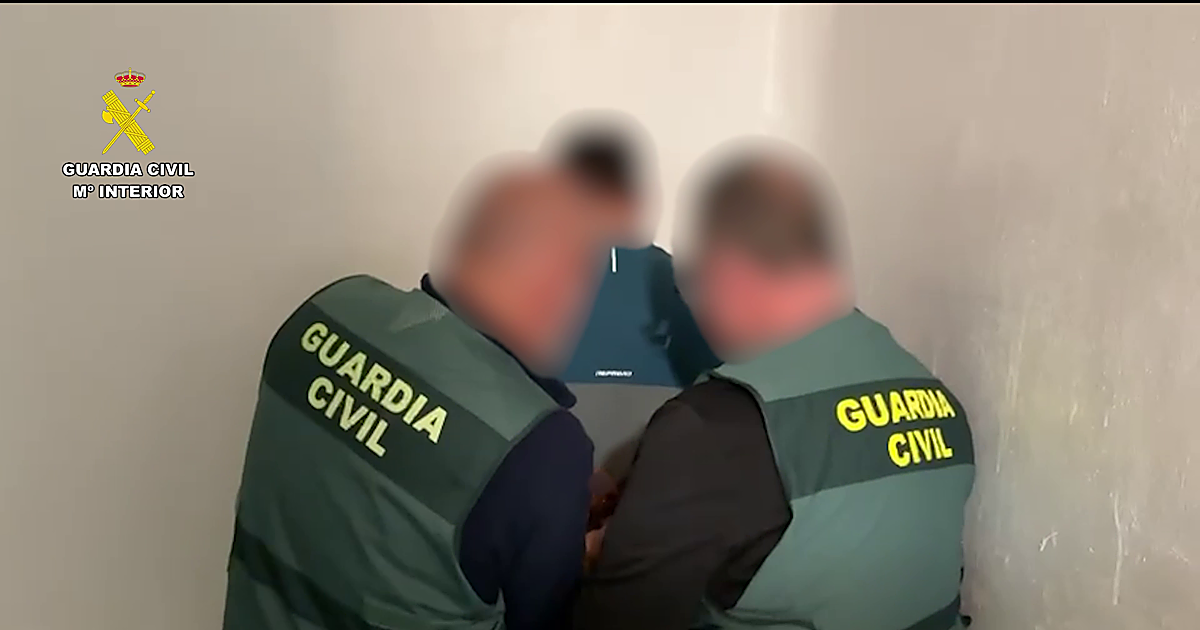 Capturan a un sospechoso de homicidio de un hombre de un disparo en el aeropuerto cuando huía de España