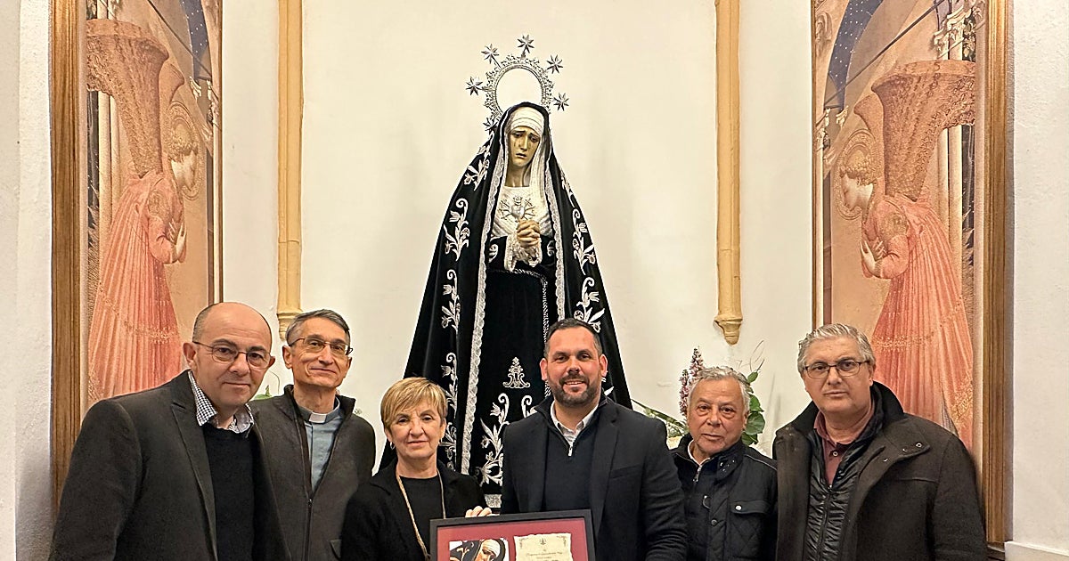 La consellera Marián Cano, el empresario José González y el torero Vicente Barrera, granaderos de honor 2026
