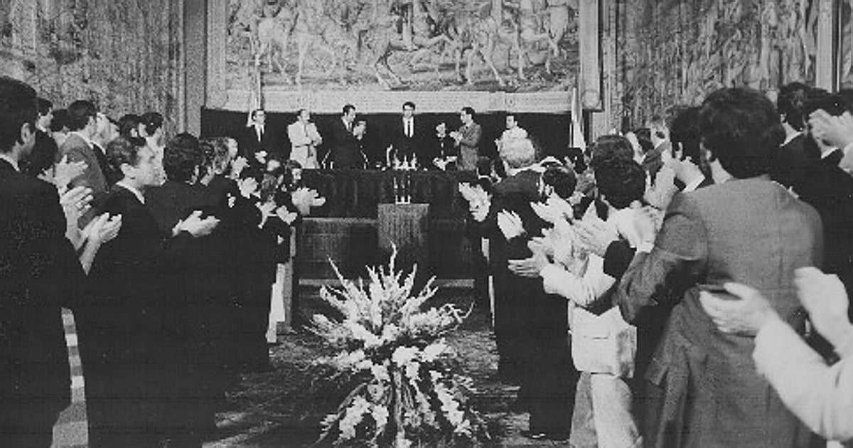 De Escuredo a Juanma Moreno, Andalucía celebra sus decimoterceras elecciones en casi 45 de autonomía