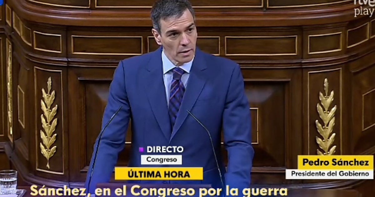 El primer desliz de TVE en la precampaña andaluza: pone un rótulo contra Juanma Moreno mientras habla Pedro Sánchez