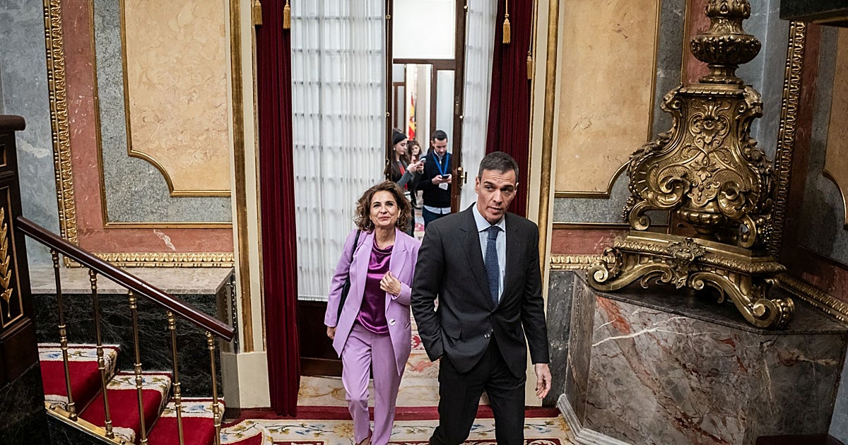 Sánchez lanza su elogio de despedida a Montero: «La mejor política que he conocido»