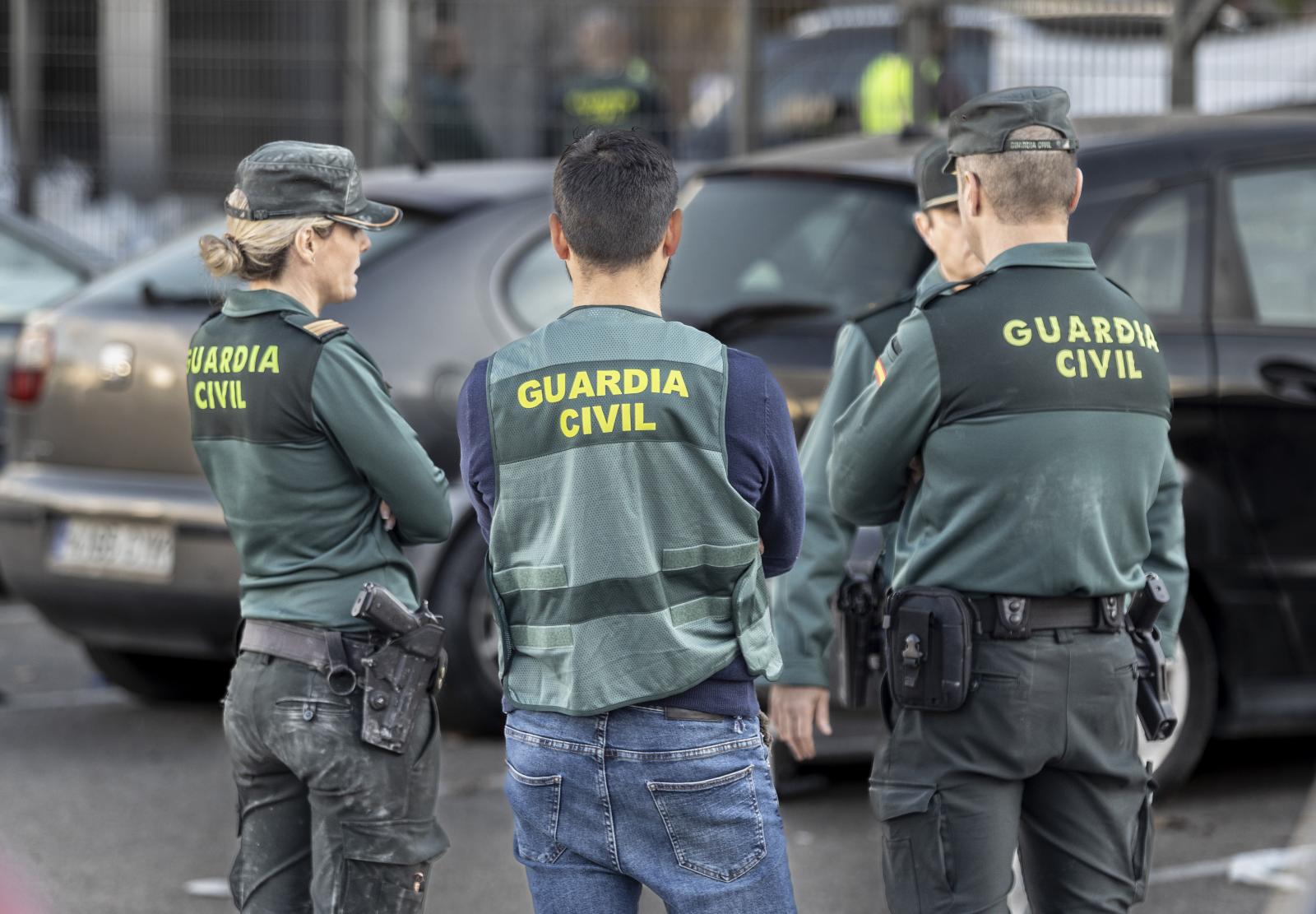 La Guardia Civil detiene a un médico por dos agresiones sexuales a pacientes en Cullera