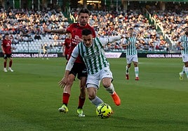 El Córdoba CF sigue sin pulso y se permite un agrio empate ante el Mirandés en El Arcángel (2-2)