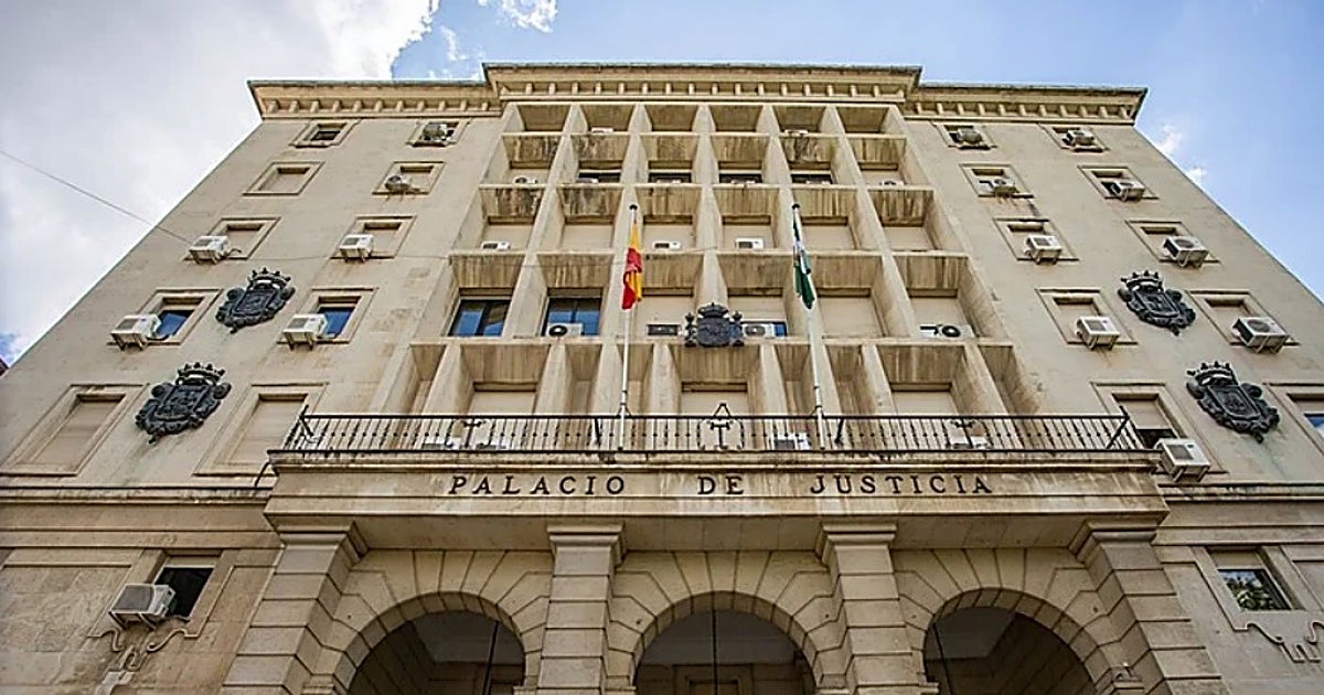 Absuelto un exalto cargo de la Junta en una pieza separada del caso ERE y condenado al empresario que recibió la ayuda