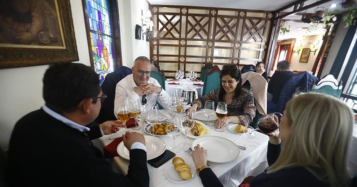 La plantilla de El Caballo Rojo desconvoca la huelga tras el pago de las nóminas atrasadas