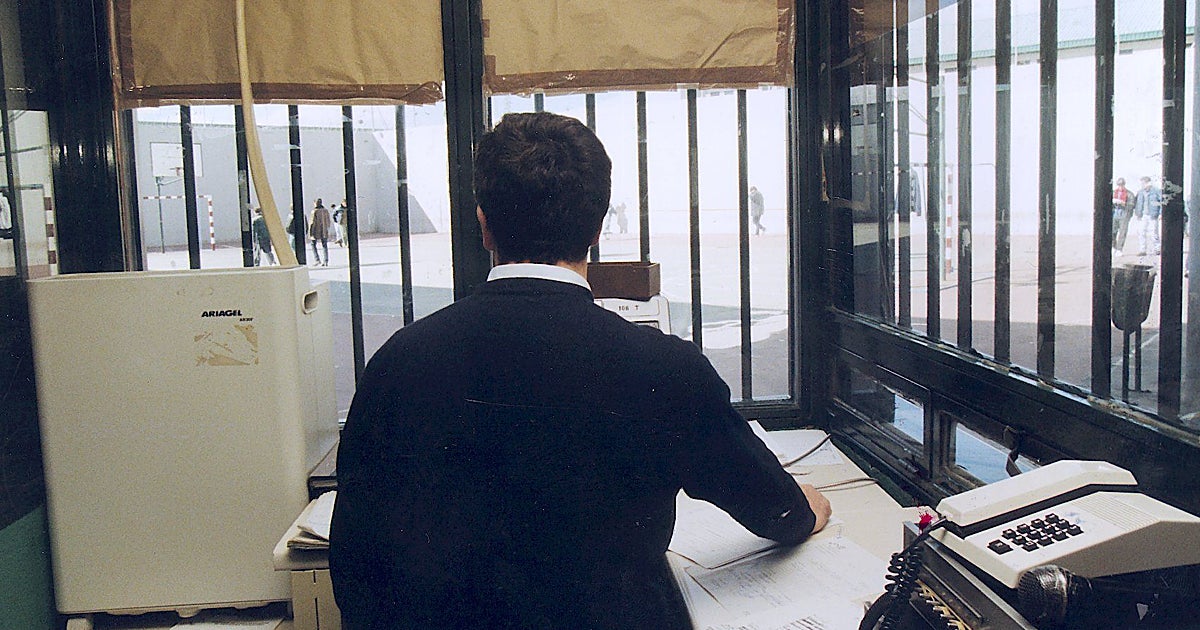 Las cárceles de Madrid registran 70 agresiones a funcionarios en un año