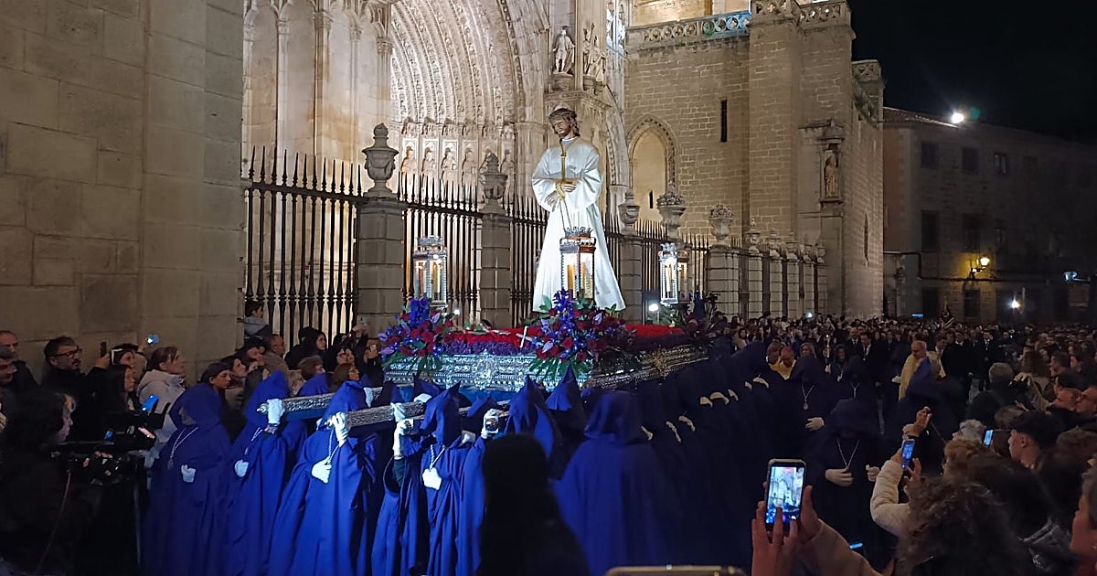La procesión del Cautivo desborda Toledo el Lunes Santo