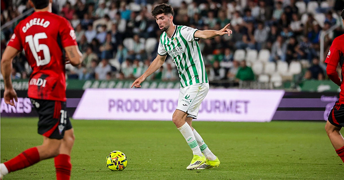 La medular del Córdoba CF se encuentra bajo mínimos para el encuentro ante el Deportivo