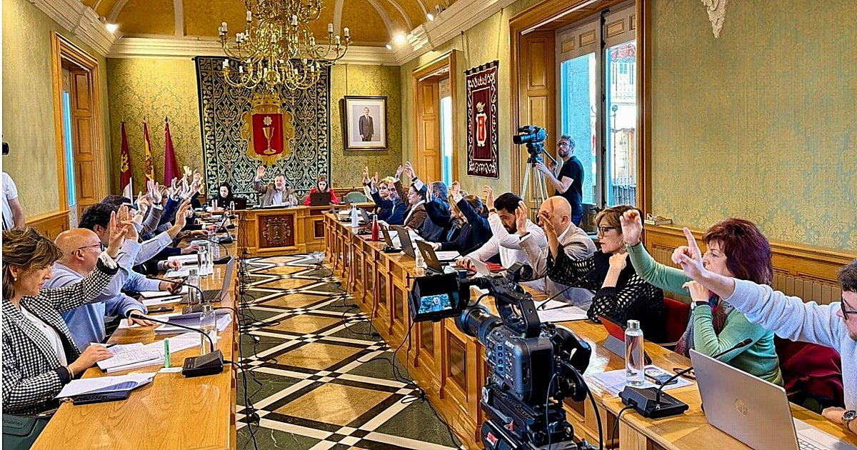 El Ayuntamiento de Cuenca nombra Hijo Adoptivo a Raúl del Pozo a título póstumo