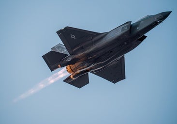 España cierra su espacio aéreo a los aviones implicados en la guerra de Irán