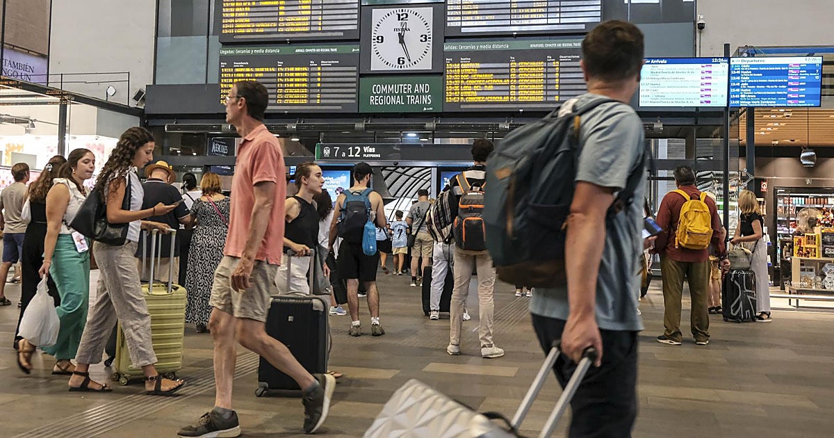Renfe no logra enderezar el rumbo tras el accidente de Adamuz: dos de cada tres AVE llegan tarde