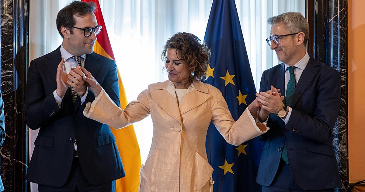 María Jesús Montero presume de su herencia en Hacienda el día que vence el plazo que se dio sin presupuestos