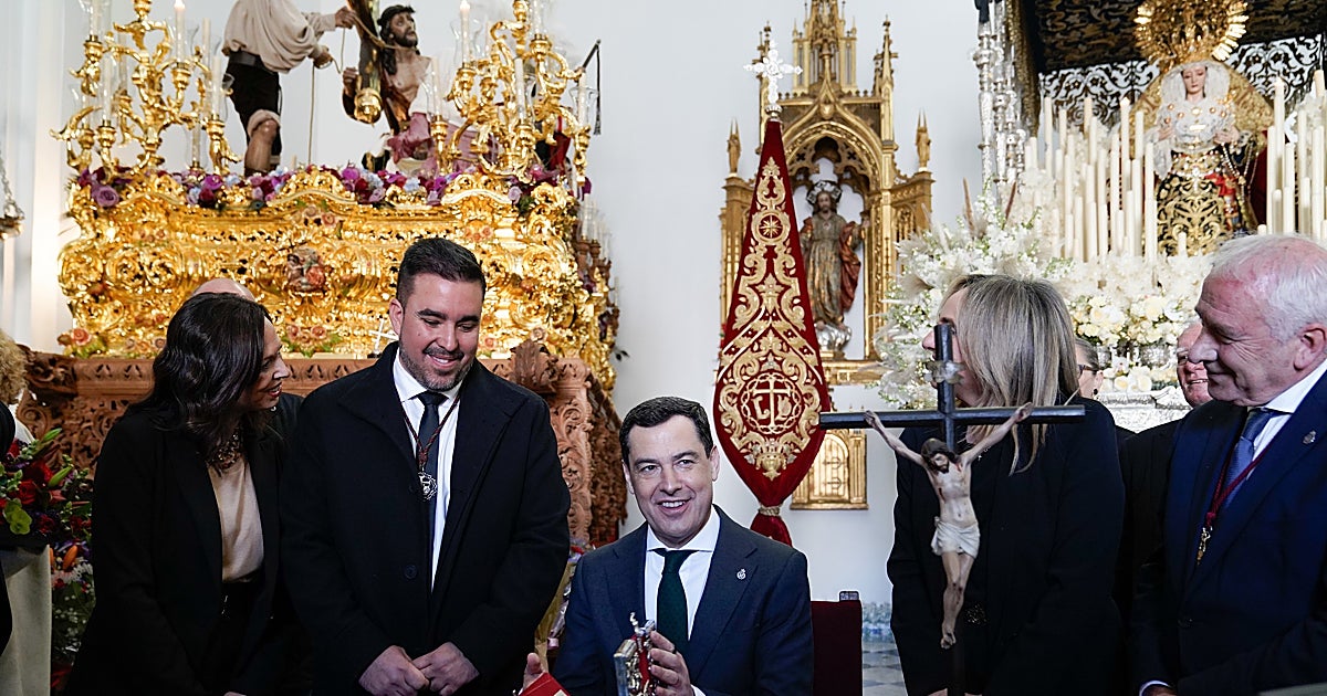 La carrera del 17M arranca en Andalucía con el PSOE descolocado y Moreno agarrado a las tradiciones