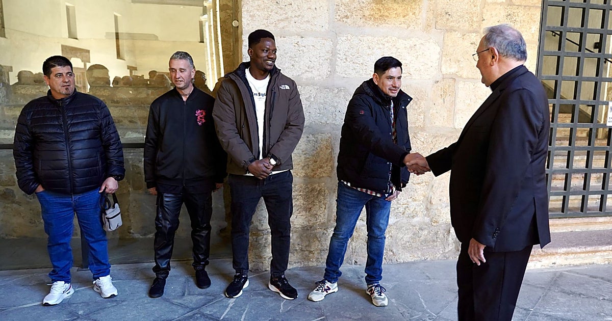 Un indulto, una libertad provisional y 15 presos de braceros en la Procesión del Perdón de León