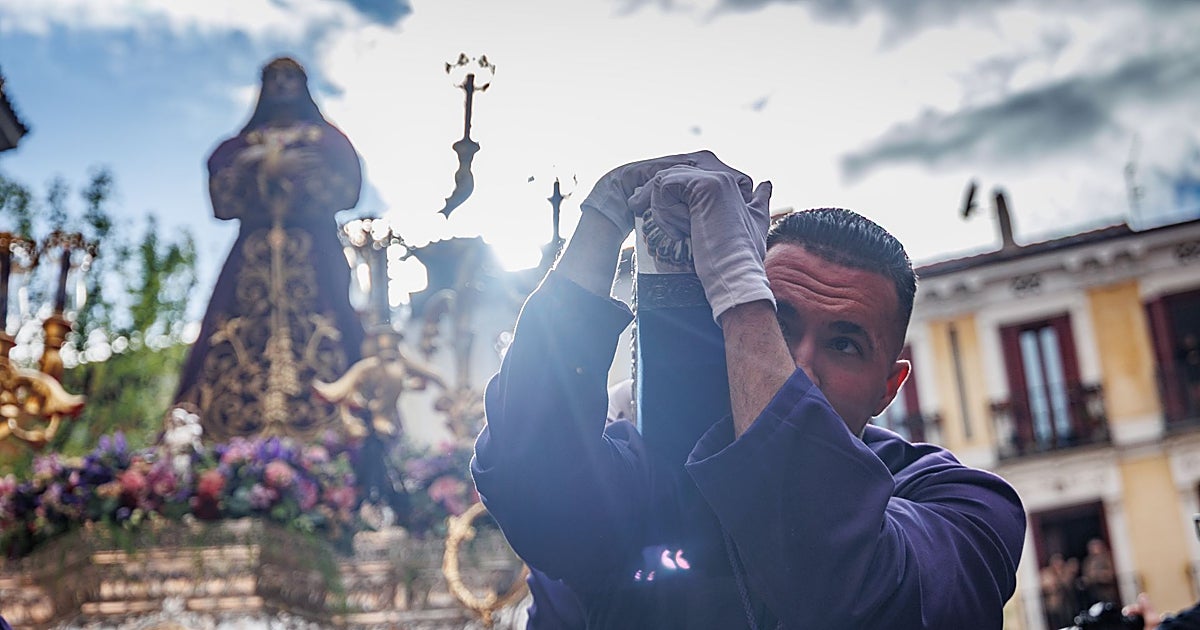 Madrid celebra el Jueves Santo con procesiones y cortes de tráfico