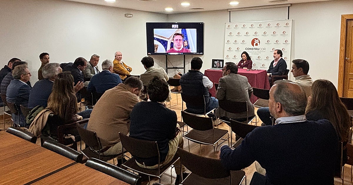 Construcor estudia un cierre patronal por la huelga de los gruistas y los califica de «privilegiados»