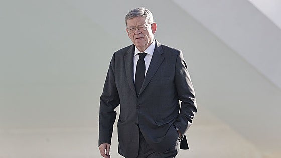Ximo Puig gastó 16.000 euros de la Generalitat en dietas, alojamiento y coche pese a vivir en París