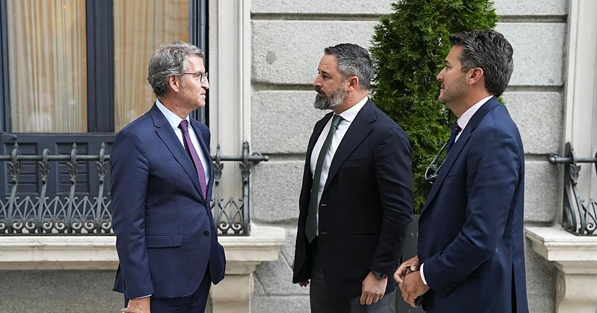 Vox culpa de los ataques al partido al «clan gallego» de Feijóo y sus «prácticas de contrabandistas de ría»