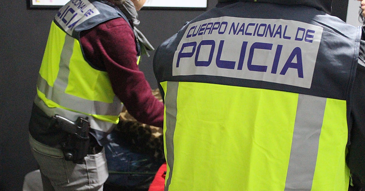 Un electricista deja a oscuras zonas de Paterna tras robar  200 kilos de cableado