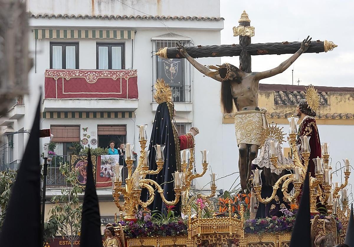 La carrera oficial del Jueves Santo de Córdoba 2026, en directo por ...