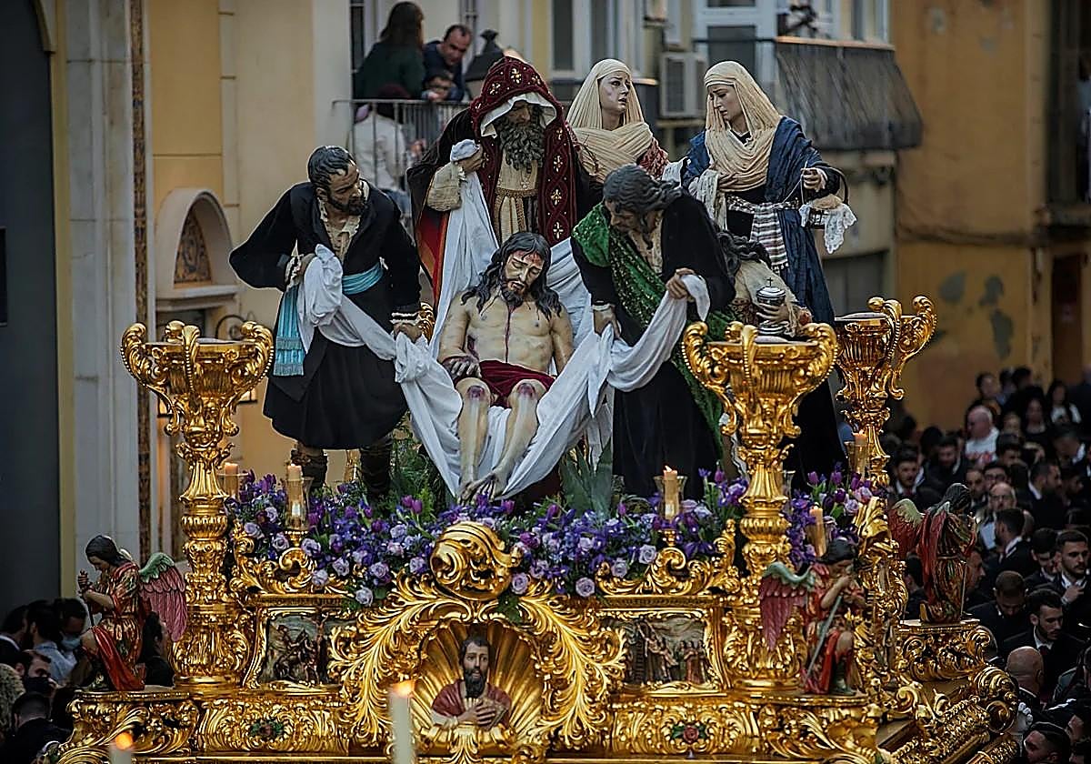 Viernes Santo en Málaga, en directo: sigue las procesiones de la Semana Santa 2026