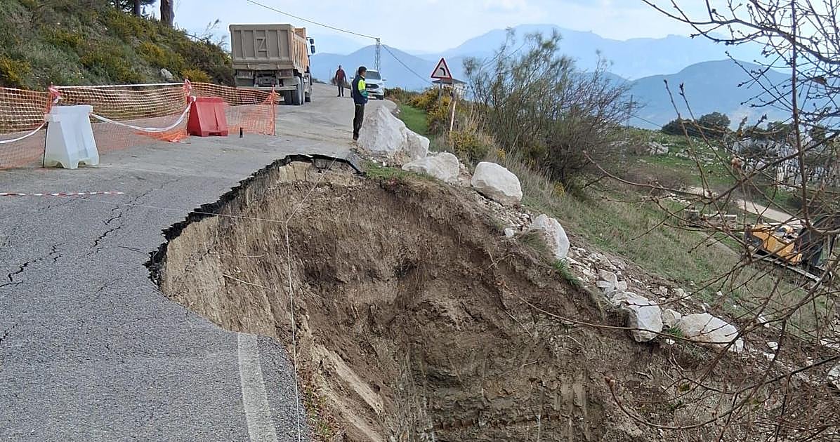 La Diputación de Córdoba habilita un carril provisional de acceso al Santuario de la Virgen de la Sierra en Cabra