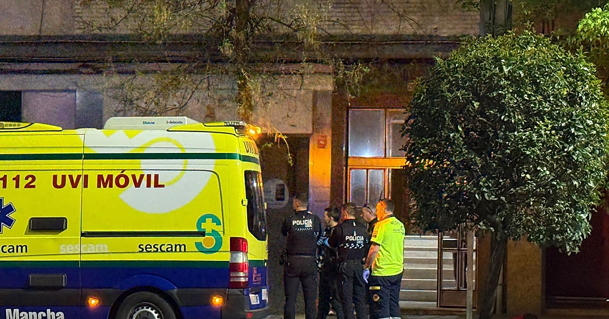 Una menor resulta herida tras precipitarse desde un tercer piso en la avenida de Pío XII